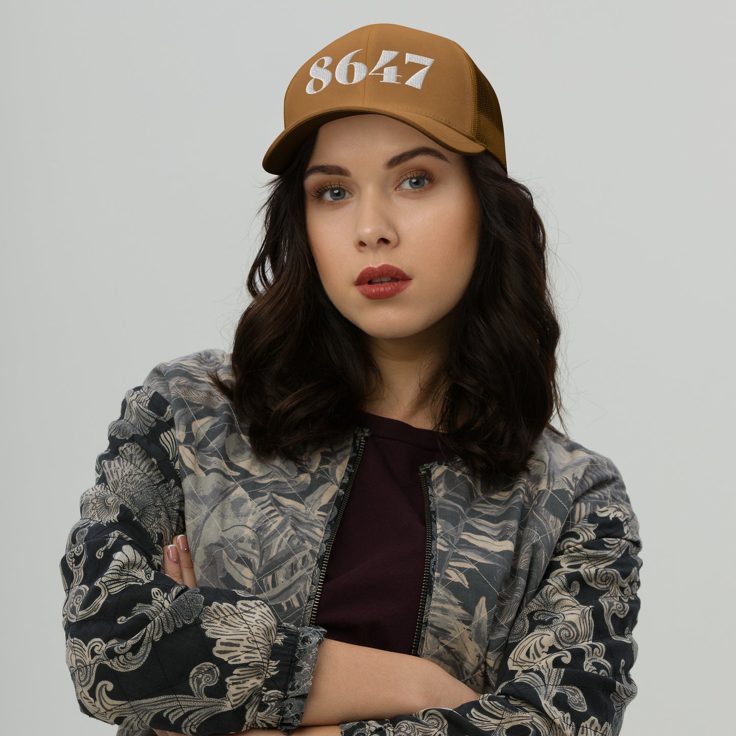 8647 Trucker Hat
